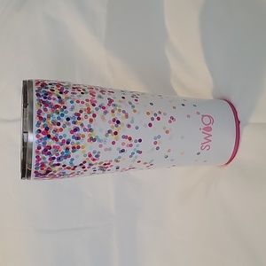 SWIG 32 oz tumbler